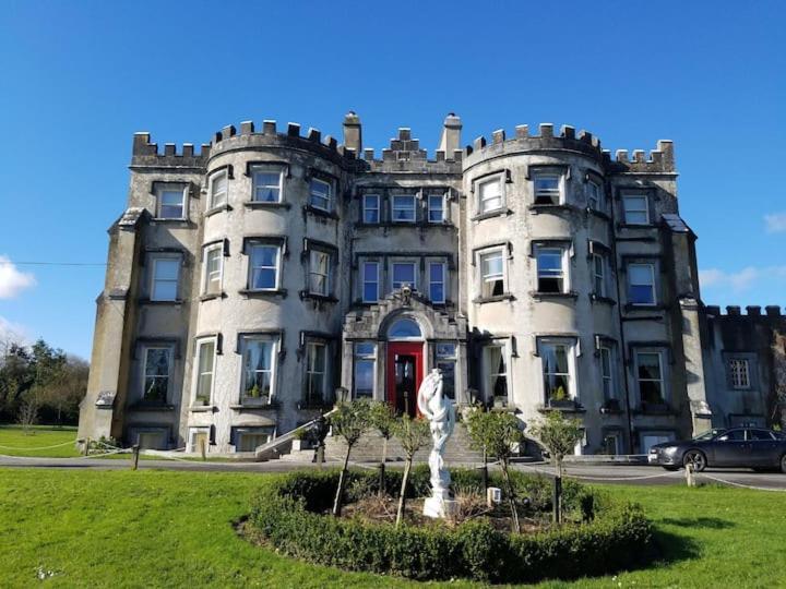 The Old House At Belfield Holiday home Tralee